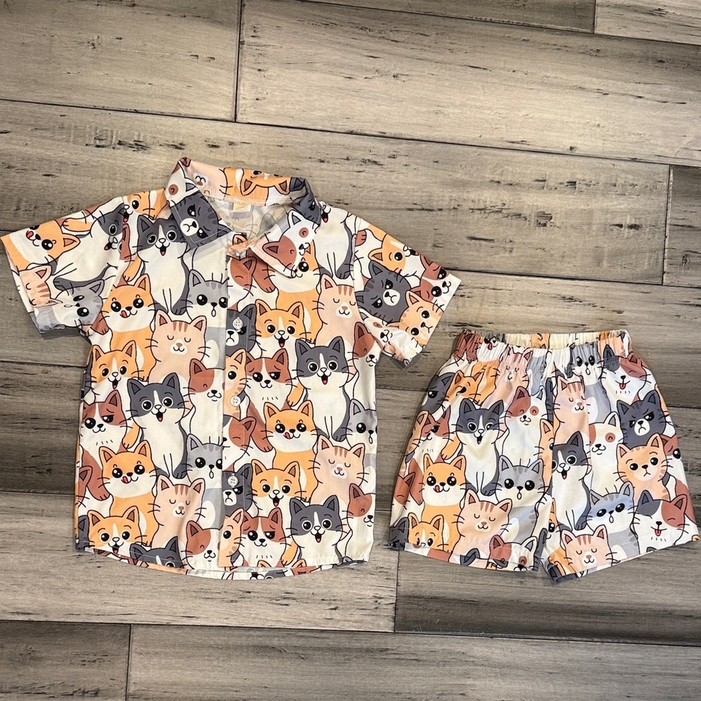 NWOT Kids Short  Set with Cute Cat Print - White, Orange, Gray